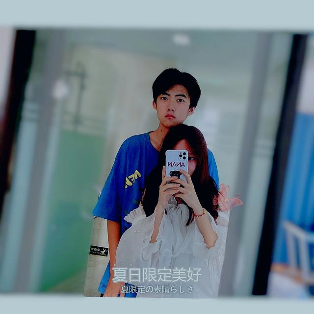 搞笑神评:40CM的裙子你们敢穿吗?太短了,我接受不了 搞笑神评:40CM的裙子你们敢穿吗?太短了,我接受不了