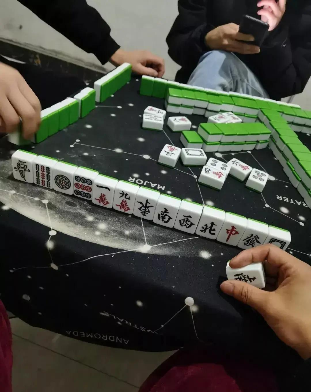 搞笑趣图:我在我哥的旧电脑里面发现了4000个比特币,我该怎么办? 搞笑趣图:我在我哥的旧电脑里面发现了4000个比特币,我该怎么办?