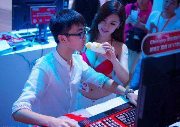 还是我的老婆好啊 还是我的老婆好啊