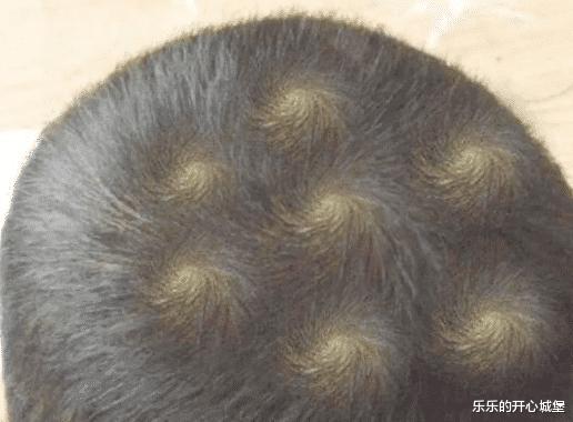“在爷爷仓库里发现的,这最少也是个营长吧?”网友:最低师长!哈哈哈~ “在爷爷仓库里发现的,这最少也是个营长吧?”网友:最低师长!哈哈哈~