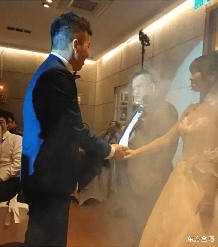 “为什么男的喜欢穿四角内裤而女的喜欢穿三角内裤?”哈哈哈哈笑死了 “为什么男的喜欢穿四角内裤而女的喜欢穿三角内裤?”哈哈哈哈笑死了