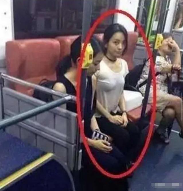 老婆微信说有急事让回家,丫的这是又要交公粮吗? 老婆微信说有急事让回家,丫的这是又要交公粮吗?