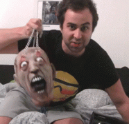 从前他有个女朋友，后来。。