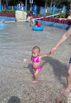 比基尼够拉风的呀 比基尼够拉风的呀