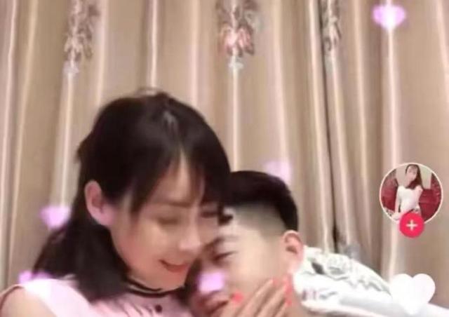 小男孩捡垃圾,养活了7个小女孩,新婚那天,七个女总裁来抢婚... 小男孩捡垃圾,养活了7个小女孩,新婚那天,七个女总裁来抢婚...
