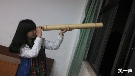 “早上在公园里发现的,昨晚是不是发生过激烈战斗啊?”哈哈哈! “早上在公园里发现的,昨晚是不是发生过激烈战斗啊?”哈哈哈!