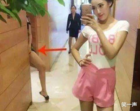 “早上在公园里发现的,昨晚是不是发生过激烈战斗啊?”哈哈哈! “早上在公园里发现的,昨晚是不是发生过激烈战斗啊?”哈哈哈!