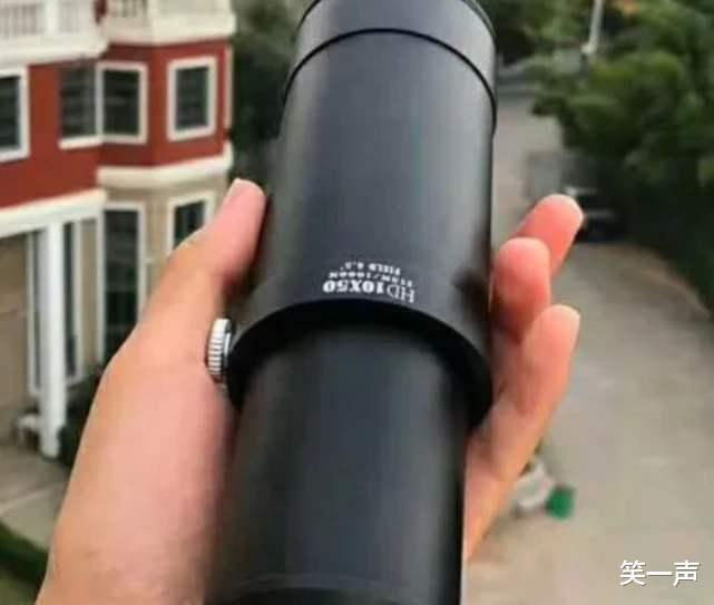 “早上在公园里发现的,昨晚是不是发生过激烈战斗啊?”哈哈哈! “早上在公园里发现的,昨晚是不是发生过激烈战斗啊?”哈哈哈!