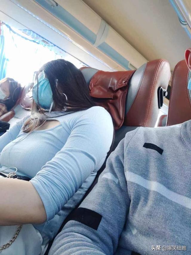 爆笑图片集锦:旁边的小姐姐突然把头靠在我的肩膀上,我该怎么办 爆笑图片集锦:旁边的小姐姐突然把头靠在我的肩膀上,我该怎么办
