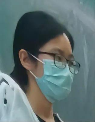 单看幼师的背影,就知道国庆表演会很精彩 单看幼师的背影,就知道国庆表演会很精彩
