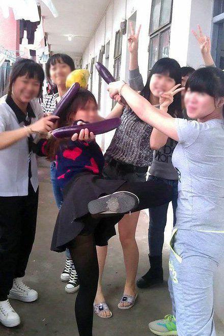 美女与茄子的战争! 美女与茄子的战争!