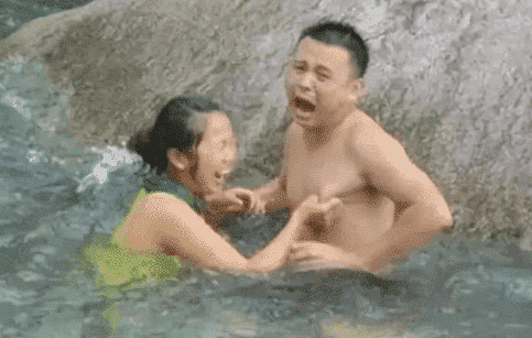 “楼上邻居每到了晴天,就会晒些奇奇怪怪的东西…”哇哈哈哈,人才! “楼上邻居每到了晴天,就会晒些奇奇怪怪的东西…”哇哈哈哈,人才!