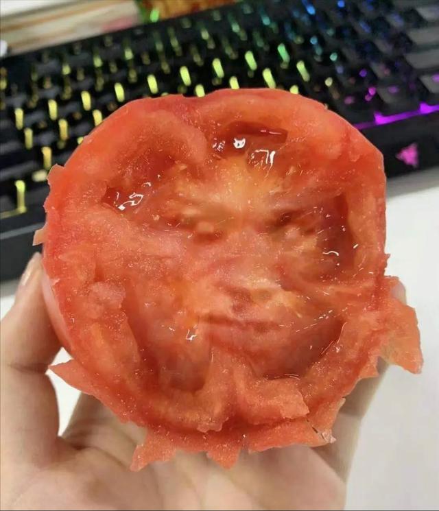 神回复:为什么现在男人都喜欢去洗脚,是因为他们的脚比较臭吗? 神回复:为什么现在男人都喜欢去洗脚,是因为他们的脚比较臭吗?
