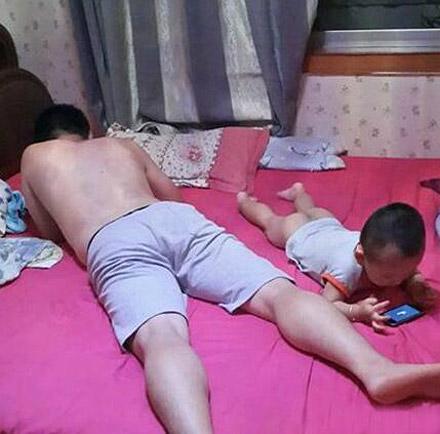 让父亲带孩子会带坏的。 让父亲带孩子会带坏的。