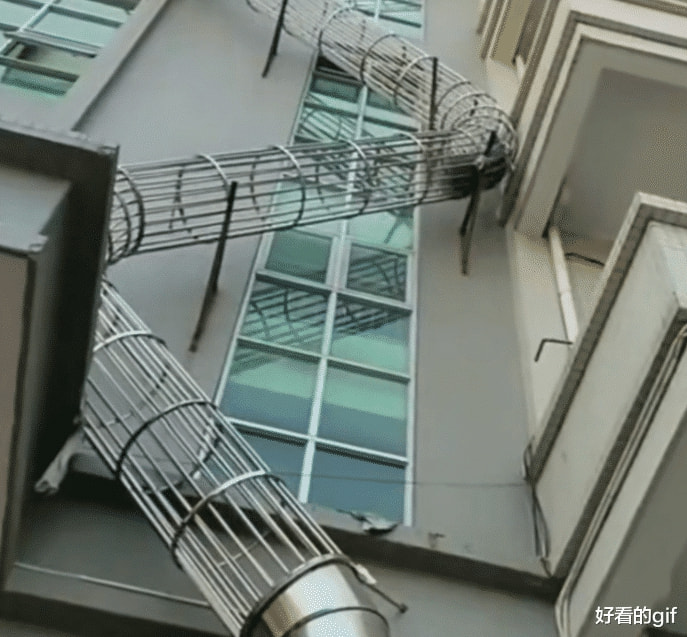 “老板花1万装的,结果省了3万工资!”举报难道不会被制裁?哈哈哈 “老板花1万装的,结果省了3万工资!”举报难道不会被制裁?哈哈哈