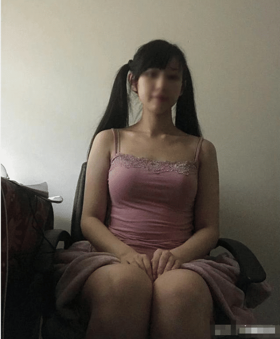 “家里安排的相亲女友,说是32岁的剩...”网友:最多18!哈哈哈 “家里安排的相亲女友,说是32岁的剩...”网友:最多18!哈哈哈