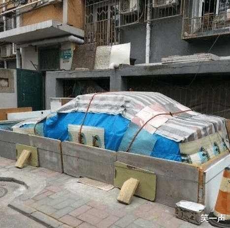 “半夜让兄弟去车站接一下媳妇,看完兄弟发来的照片,越看越觉得不对劲!”哈哈哈哈 “半夜让兄弟去车站接一下媳妇,看完兄弟发来的照片,越看越觉得不对劲!”哈哈哈哈