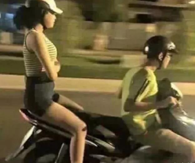 “所谓的烂高中到底能烂到什么地步?”网友回复真是让我长知识了!哈哈哈哈~ “所谓的烂高中到底能烂到什么地步?”网友回复真是让我长知识了!哈哈哈哈~