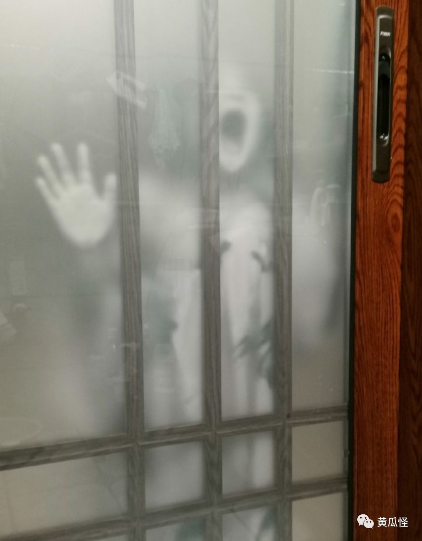 女友给我发了她的性感睡衣照,太羞耻了 女友给我发了她的性感睡衣照,太羞耻了