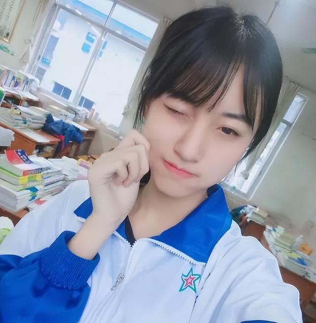 神回复:楼上看美女更适合,一直看不会尴尬 神回复:楼上看美女更适合,一直看不会尴尬