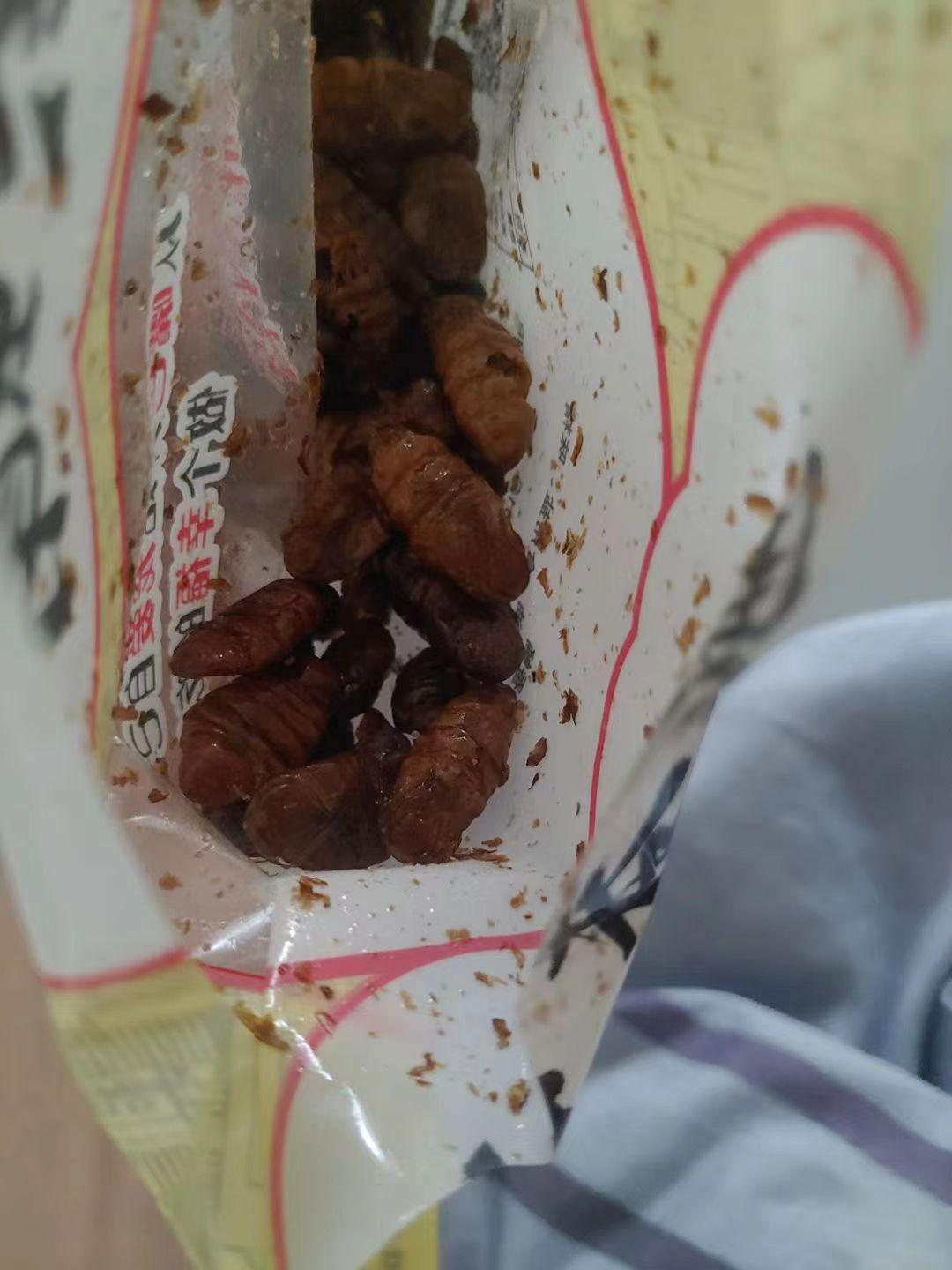 轻松一秒:隔壁桌的女生,一看就是好司机! 轻松一秒:隔壁桌的女生,一看就是好司机!