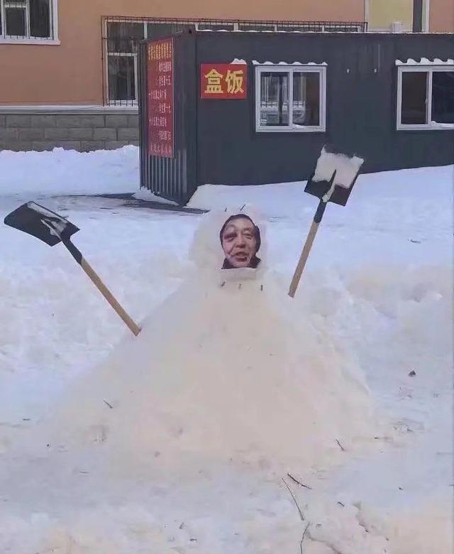 搞笑照片:印度这个国家好神奇,他好像不在牛顿的管辖范围 搞笑照片:印度这个国家好神奇,他好像不在牛顿的管辖范围