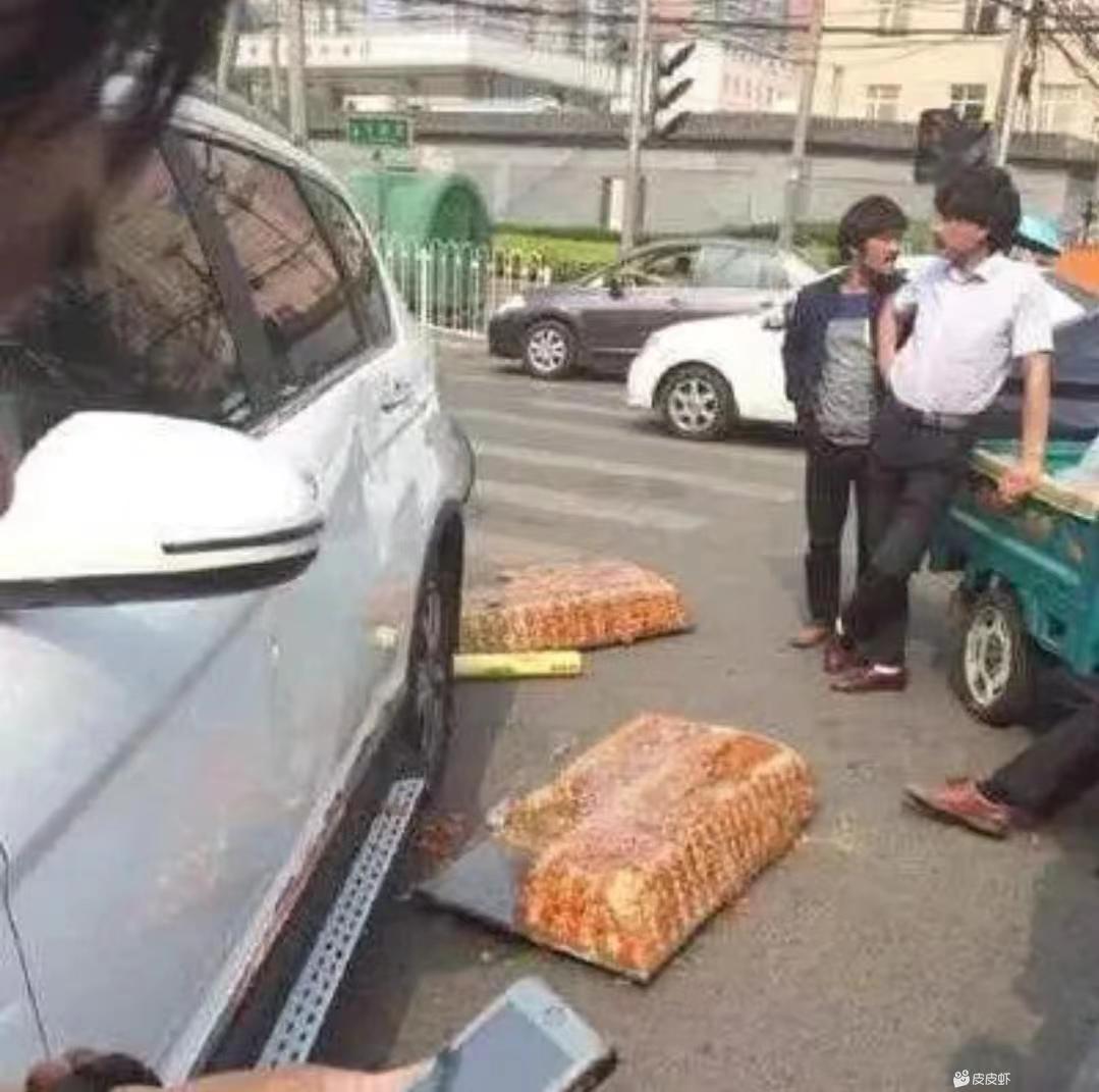 轻松一秒:女朋友和闺蜜互换灵魂,选身体还是灵魂? 轻松一秒:女朋友和闺蜜互换灵魂,选身体还是灵魂?