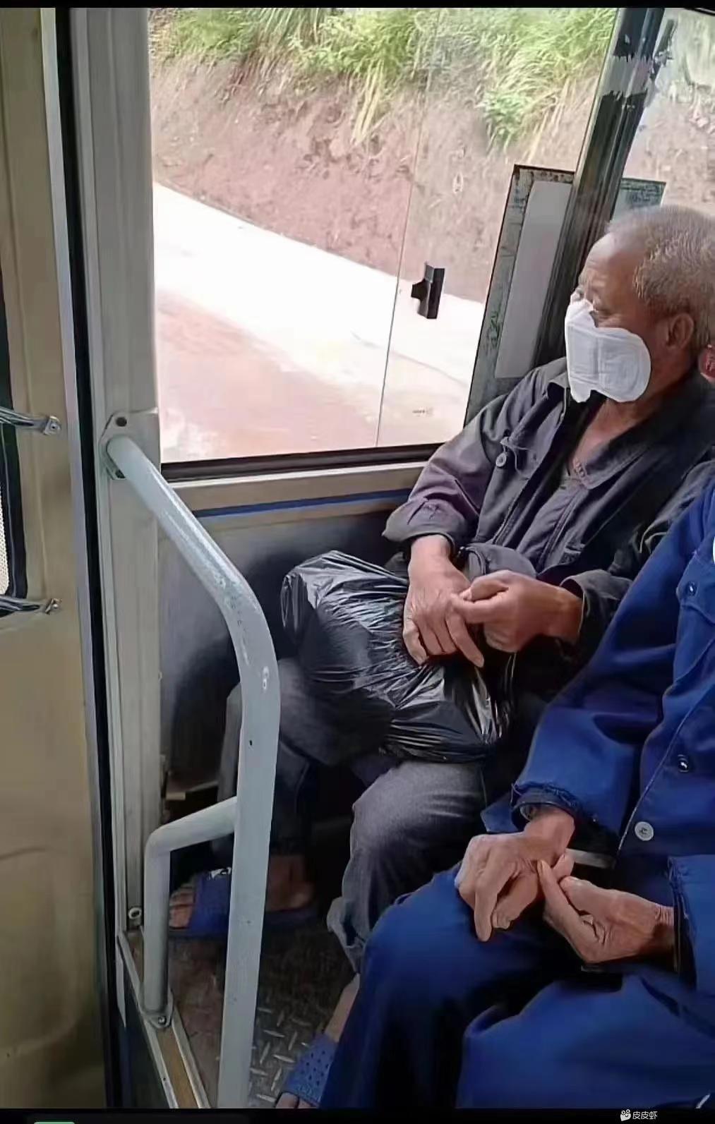 轻松一秒:女朋友和闺蜜互换灵魂,选身体还是灵魂? 轻松一秒:女朋友和闺蜜互换灵魂,选身体还是灵魂?
