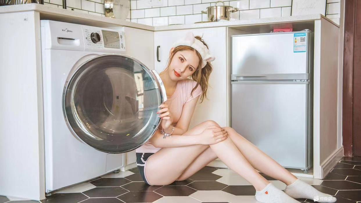 轻松一秒:女朋友和闺蜜互换灵魂,选身体还是灵魂? 轻松一秒:女朋友和闺蜜互换灵魂,选身体还是灵魂?