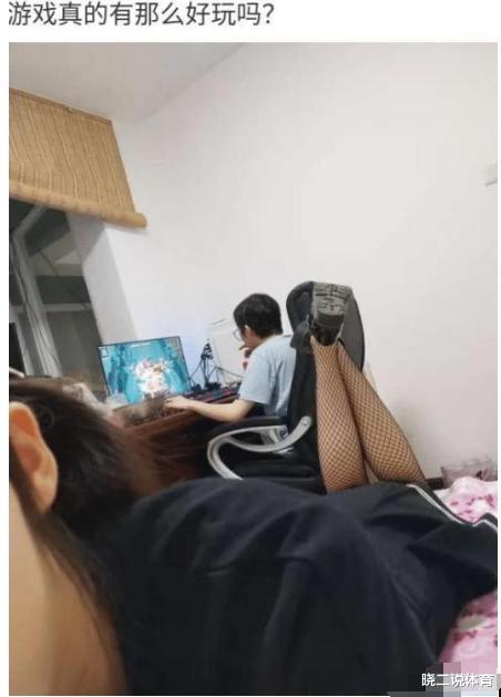“骗我进厂,说厂子里面靓妹多,你们看看这是人干的事吗?” “骗我进厂,说厂子里面靓妹多,你们看看这是人干的事吗?”