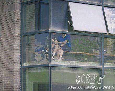 这样自拍好机智! 这样自拍好机智!