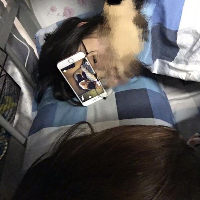 爆笑段子:包子铺开业一段时间,发觉有好多回头客陆续不来了 爆笑段子:包子铺开业一段时间,发觉有好多回头客陆续不来了