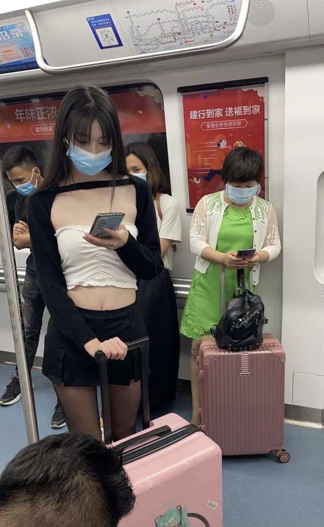 哈哈哈,这个喝多了还得挂儿科 哈哈哈,这个喝多了还得挂儿科