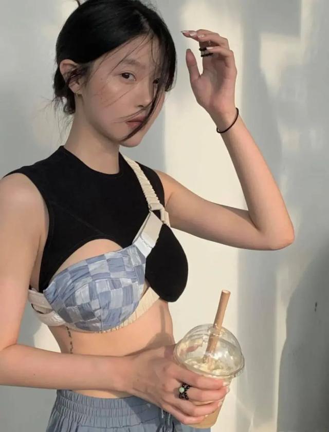 哈哈哈,这个喝多了还得挂儿科 哈哈哈,这个喝多了还得挂儿科