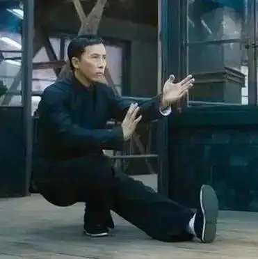 轻松一刻：好家伙，这女孩子是在想入菲菲啊！