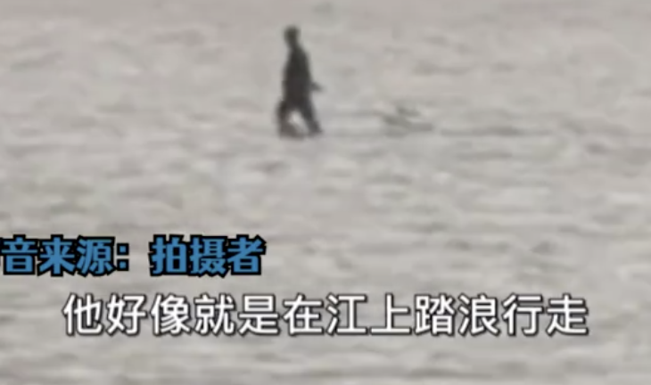 轻松一刻：好家伙，这女孩子是在想入菲菲啊！