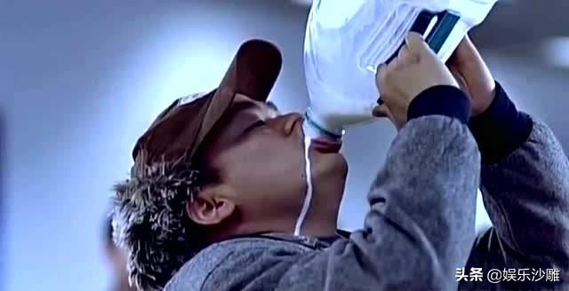 爆笑段子:就在我准备盛第三碗时,老公一把给我把碗夺去 爆笑段子:就在我准备盛第三碗时,老公一把给我把碗夺去