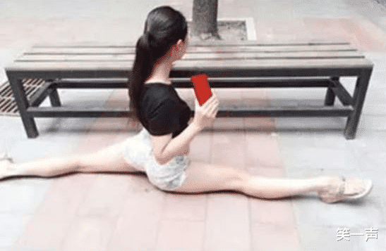 “老板娘心情不好,非要拉我去喝酒”,哈哈哈哈此情此景顶不住! “老板娘心情不好,非要拉我去喝酒”,哈哈哈哈此情此景顶不住!