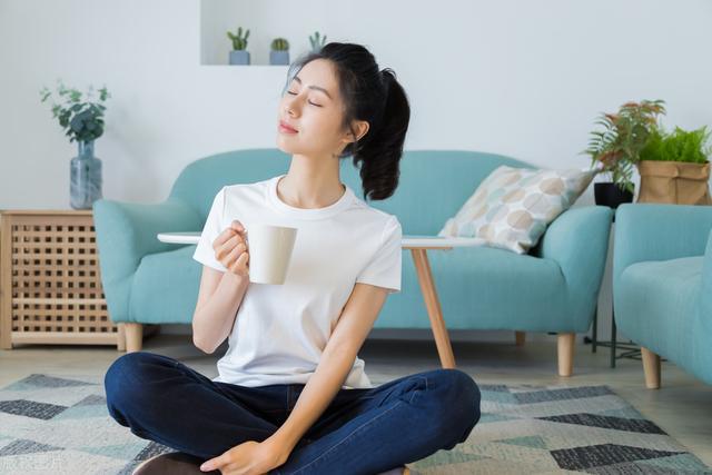 幽默搞笑段子:为了弄清楚昨晚为什么失眠?今晚我又失眠了 幽默搞笑段子:为了弄清楚昨晚为什么失眠?今晚我又失眠了