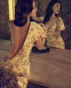 看来妹子这是在等着我去帮忙呢呀