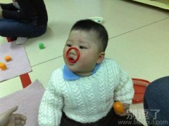 傻傻的小孩子。。。