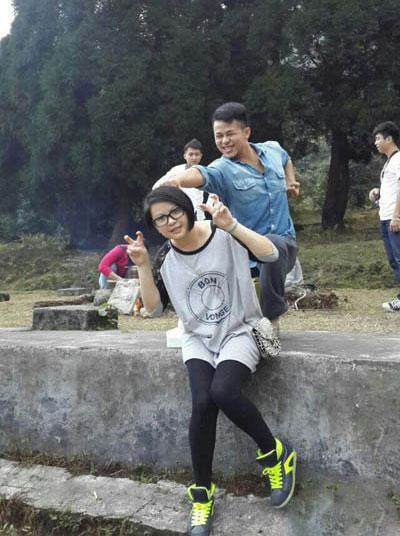 逗比男友,敢阻挡我自拍,我保证不打死你 逗比男友,敢阻挡我自拍,我保证不打死你