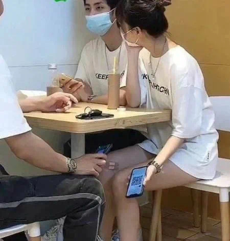 轻松一刻：冬天去女友家，她为什么把我羽绒服洗了？