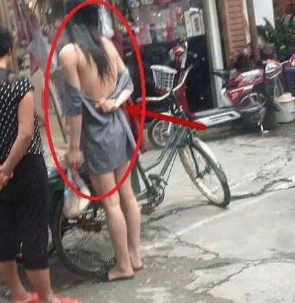 这样出来买菜,我敢说不出一会,菜市场就该人满了,哈哈哈 这样出来买菜,我敢说不出一会,菜市场就该人满了,哈哈哈