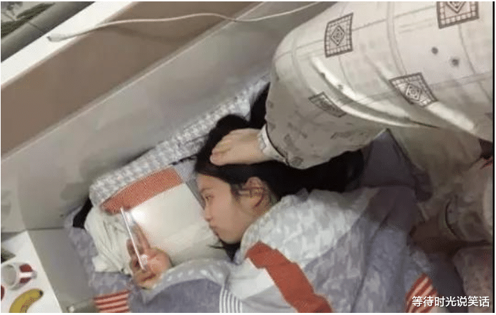“这种衣服到底是怎么样上厕所的?”网友回复...哈哈哈 “这种衣服到底是怎么样上厕所的?”网友回复...哈哈哈