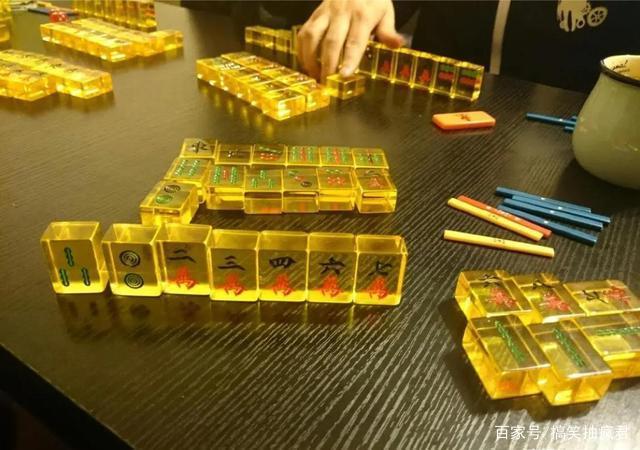 这个暂停键停的地方真是刚刚好!哈哈哈笑抽了…… 这个暂停键停的地方真是刚刚好!哈哈哈笑抽了……