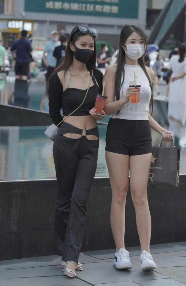 和漂亮表妹一起爬山 要注意什么？