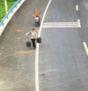 我早上辛苦工作哪里错了，要这样对我