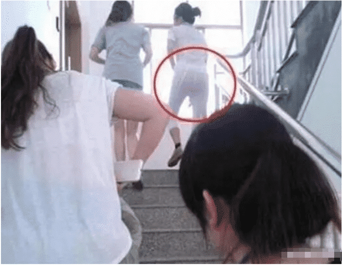 “我妈用我手机把我女朋友聊没了,太扎心了...”哈哈哈哈哈哈 “我妈用我手机把我女朋友聊没了,太扎心了...”哈哈哈哈哈哈