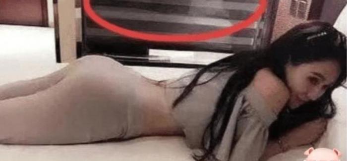 “妹子这是刚和男朋友战斗完吧,这也太明显了”,哈哈哈哈哈哈尴尬了 “妹子这是刚和男朋友战斗完吧,这也太明显了”,哈哈哈哈哈哈尴尬了